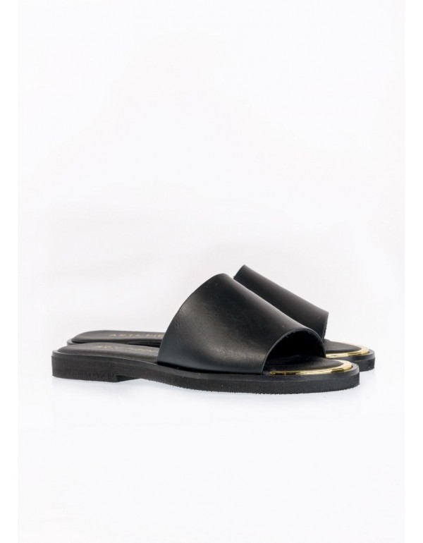 Popular foreign trade style summer 2020 comfortable flat bottom hollow round head large size 40-43 cool slipper female slipper