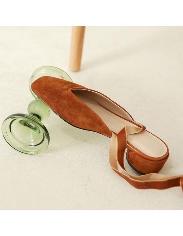 Fashion simple Japanese and Korean Caramel small square head solid color all-around travel foot ring strap strap shallow mouth sandal female