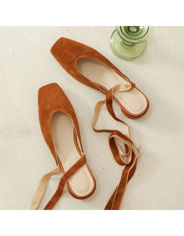 Fashion simple Japanese and Korean Caramel small square head solid color all-around travel foot ring strap strap shallow mouth sandal female