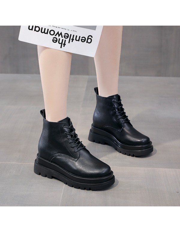 New women's shoes in autumn and winter 2020 thick soled inner height Martin boots black handsome short boots locomotive boots autumn