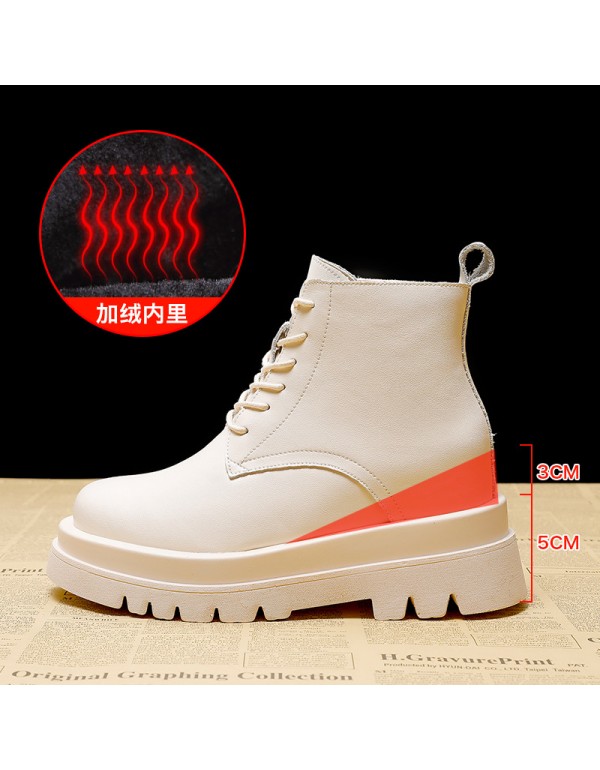 New women's shoes in autumn and winter 2020 thick soled inner height Martin boots black handsome short boots locomotive boots autumn