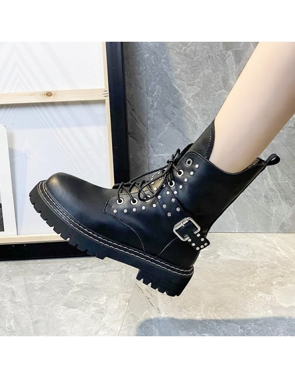 Cross border large size Martin boots women's wholesale of new European and American flat bottomed round head Liuding foreign trade short boots women's manufacturers in autumn and winter 2020