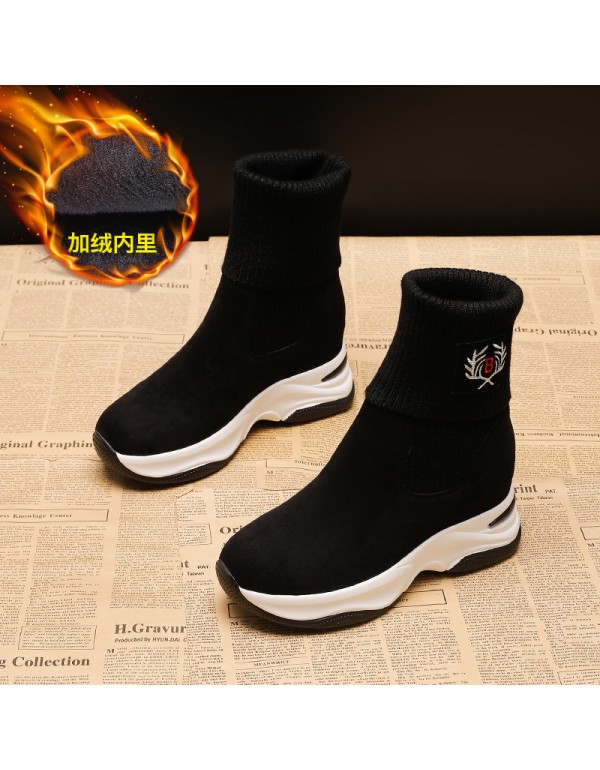 2020 new autumn and winter socks boots Martin cotton shoes British style Plush thickened inner raised thick soled short boots women's snow boots