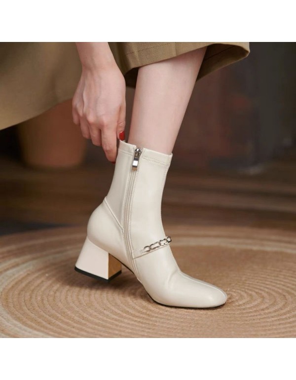 Short boots women's autumn and winter new 2021 simple British thick heel Martin boots leather metal chain buckle fashion boots