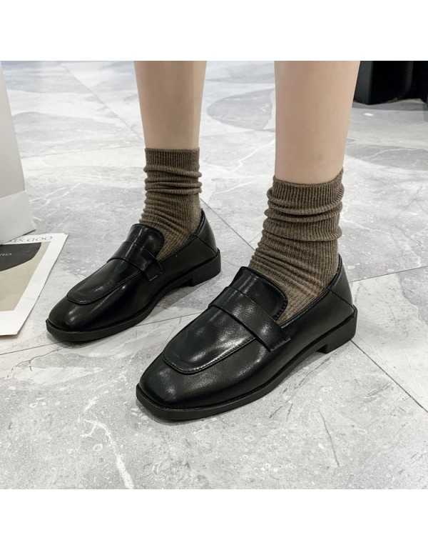 2021 Autumn New Retro square head small leather shoes, women's flat bottom, one foot on Lefu shoes, leather surface, two wear single shoes wholesale