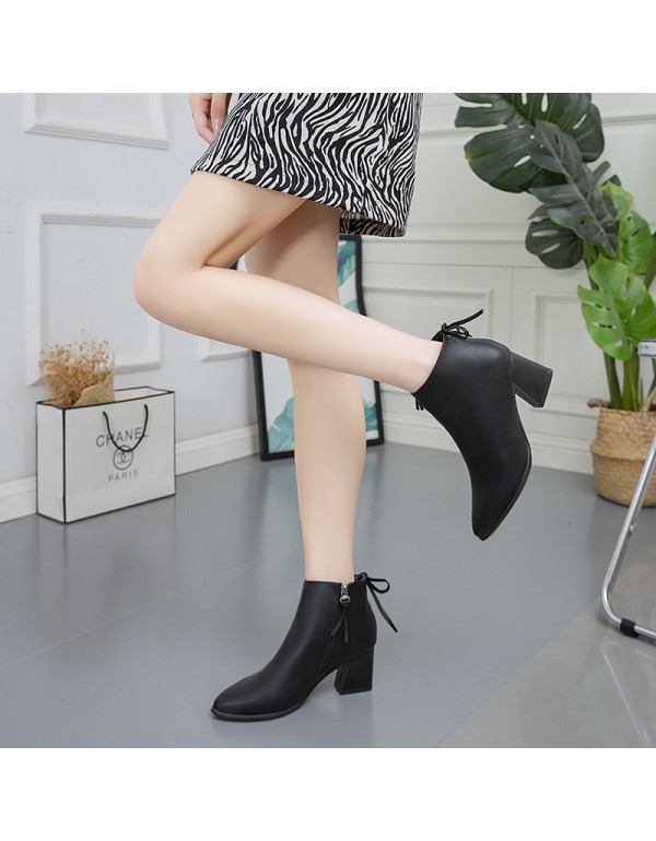 2021 fashion foreign trade small size Martin boots women's autumn and winter new single boots short barrel thick heel high top retro boots bare boots