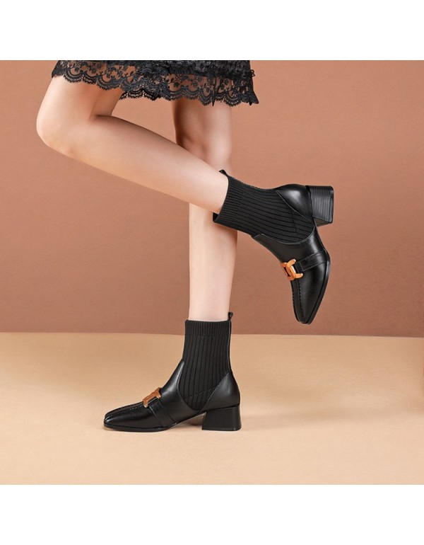 2021 autumn vintage style square head knitted elastic boots, middle heel fashion short boots, patent leather, thick heel Martin boots