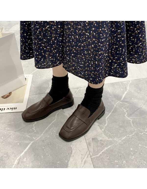 2021 Autumn New Retro square head small leather shoes, women's flat bottom, one foot on Lefu shoes, leather surface, two wear single shoes wholesale