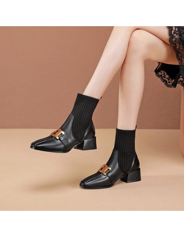 2021 autumn vintage style square head knitted elastic boots, middle heel fashion short boots, patent leather, thick heel Martin boots