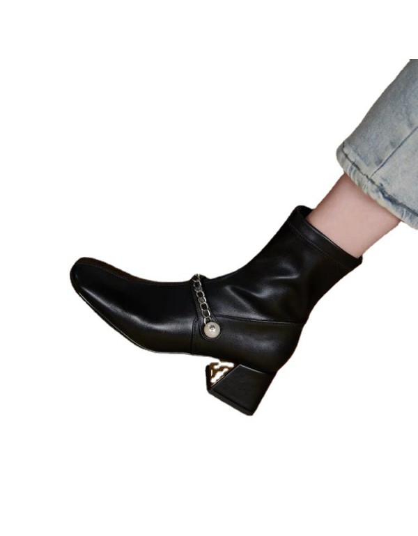 Short boots women's autumn and winter new 2021 simple British thick heel Martin boots leather metal chain buckle fashion boots