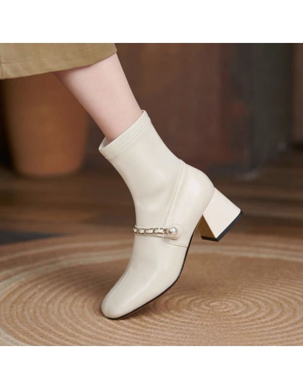 Short boots women's autumn and winter new 2021 simple British thick heel Martin boots leather metal chain buckle fashion boots