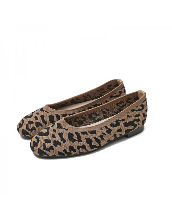 Cross border new comfortable and versatile shallow mouth flat sole single shoes fly weave leopard print simple work driving pregnant women large single shoes