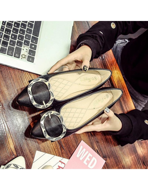Cross border direct supply pointed flat bottomed spring and autumn versatile Doudou shoes fashionable and comfortable shallow mouth large size 41-43 women's single shoes
