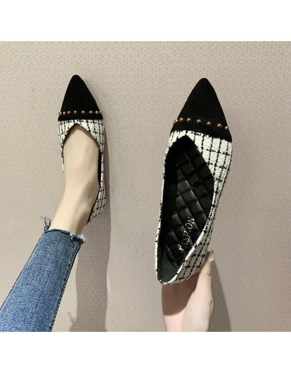 2021 spring new Korean flat sole single shoes women's pointed fashion lattice color matching light oral rivet women's shoes wholesale