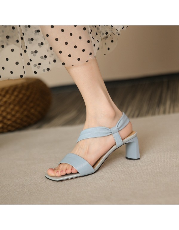 2021 summer new soft and comfortable square head open toe middle heel sandals Korean version simple thick heel slotted buckle sandals