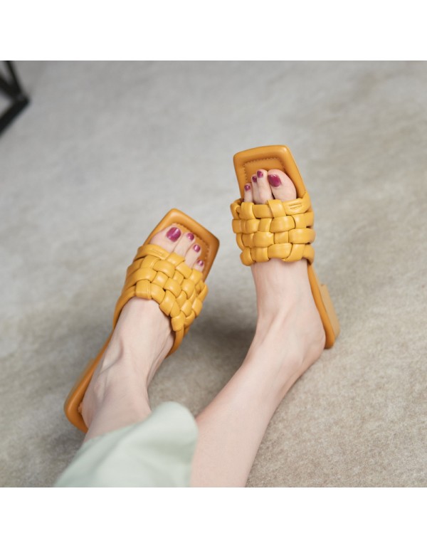 Woven slippers women's summer 2021 new slippers square head sandals Korean version net red same flat bottom low heel sandals for external wear 