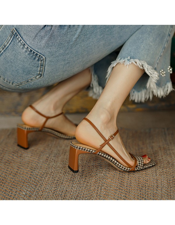 2021 new summer Korean version color blocking open toe simple retro one word thin belt high-heeled shoes thick heeled women's sandals