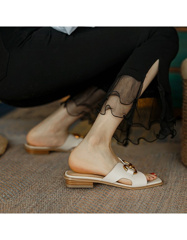 2021 new slippers women's summer fashion wear flat bottom low heel simple retro go out one word cool slippers apricot
