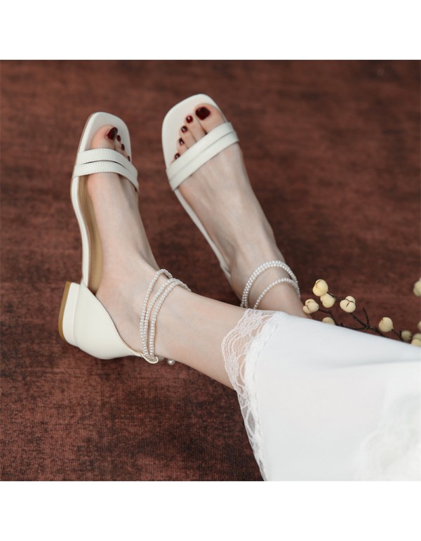 2021 summer new ins style French flat bottom square head exposed finger bag heel herringbone belt sandals pearl women's sandals