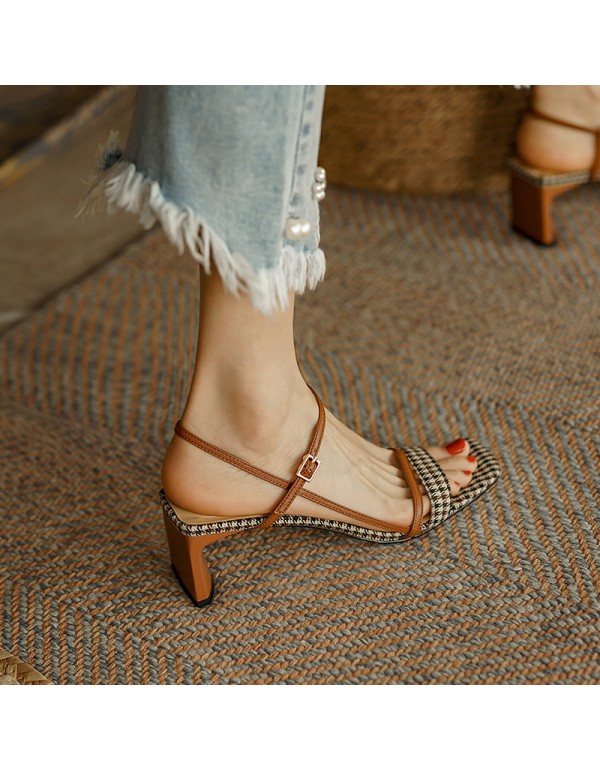 2021 new summer Korean version color blocking open toe simple retro one word thin belt high-heeled shoes thick heeled women's sandals