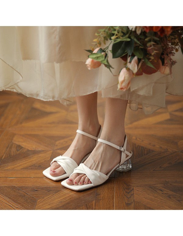 Spring and summer 2021 new Korean version simple thick heel fairy style medium heel temperament crystal heel French women's sandals