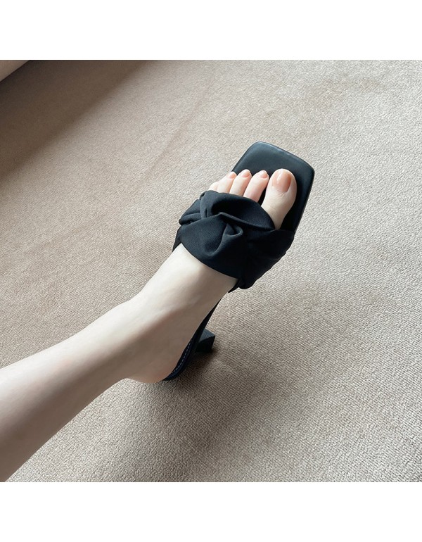 Net red same simple Korean version of women's sandals with medium heels and thin heels 2021 summer new temperament women's slippers with medium heels 