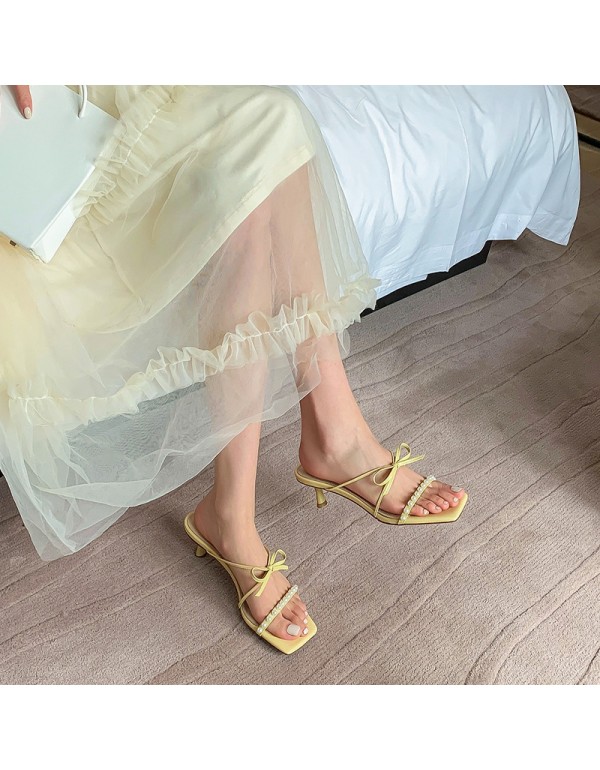 Medium heel sandals with pearl bow 2021 new French temperament, wearing square head, medium heel and thin heel sandals