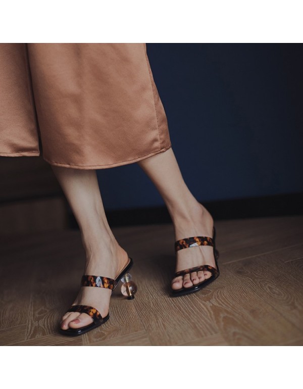 Women's sandals in the summer of 2020 