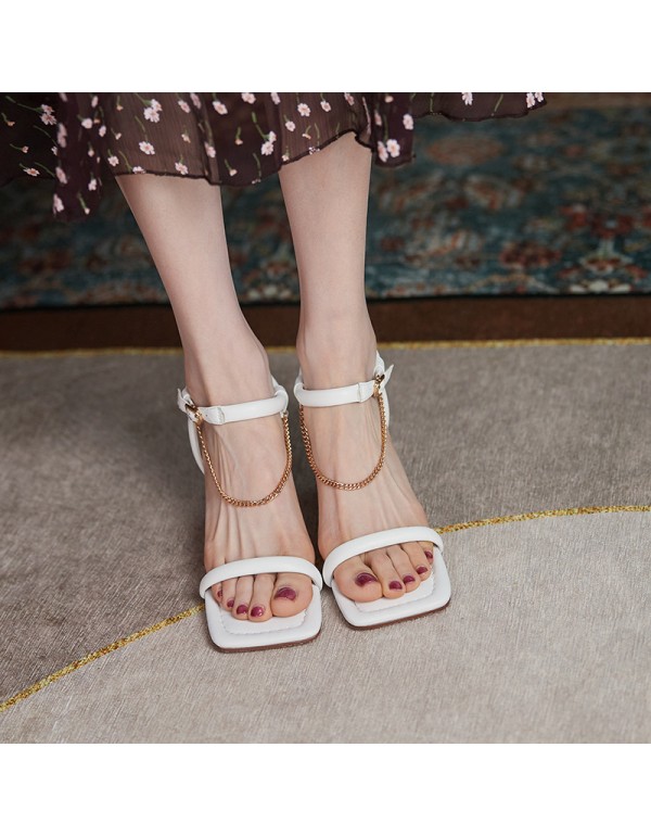 Summer French retro one line sandals 2021 new fairy style open toe high heels thick heels 