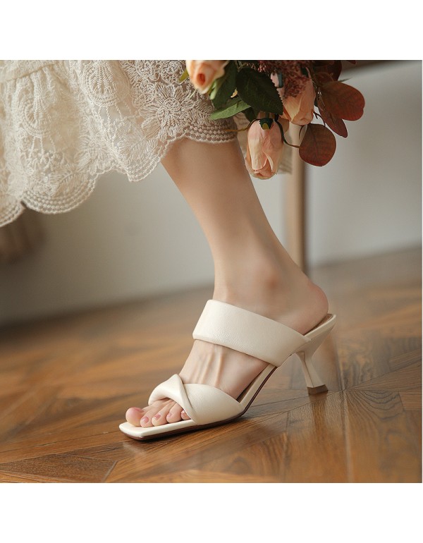 Square head open toed sheepskin sandals for women to wear out in summer fashion high heels, thin heels, fairy word belt sandals for women