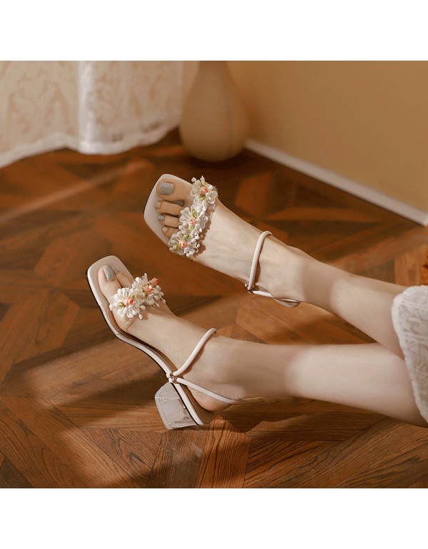 Sandals 2021 new fairy fashion simple soft sole one shoe two flowers transparent thick heel one word slippers