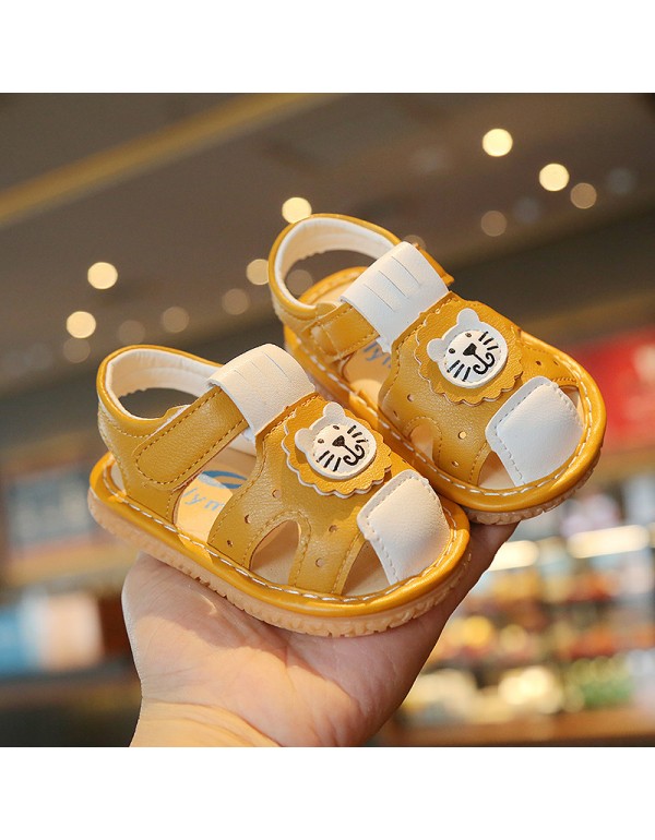 A pair of baby Baotou sandals 2021 spring and summer girls' 0-2-year-old baby girls' walking shoes 