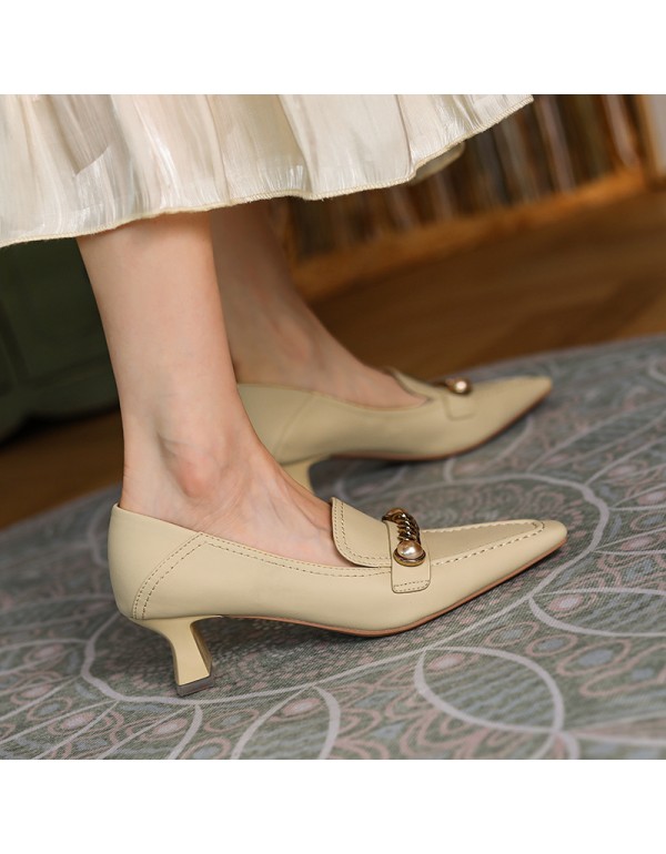 9318-10 sheepskin small square head high heels women's thick heel soft leather pearl chain French retro single shoes can step on heels 
