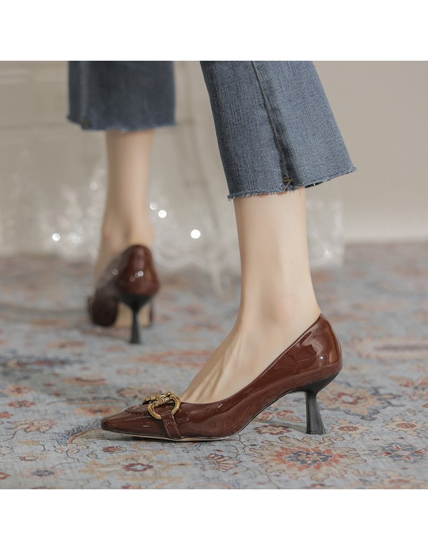 2135-1 autumn and winter new French retro Brown high heels solid color fashion sheepskin women's shoes Square Head thin heel shoes 