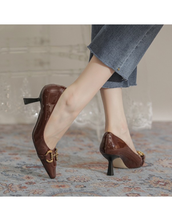 2135-1 autumn and winter new French retro Brown high heels solid color fashion sheepskin women's shoes Square Head thin heel shoes 