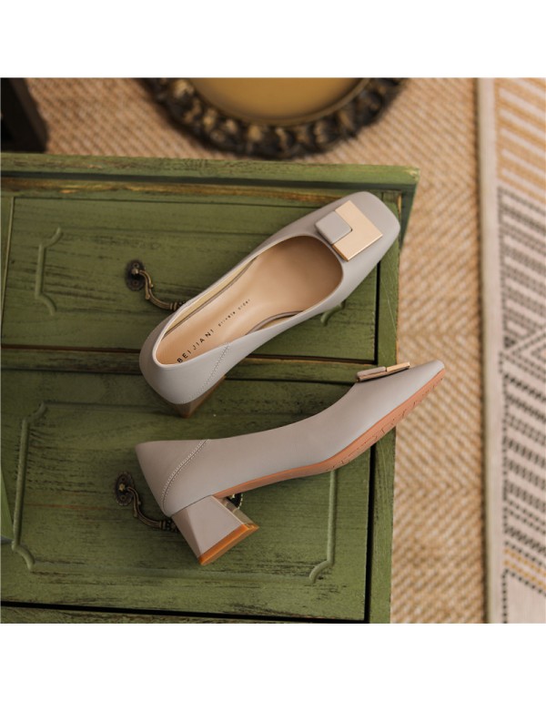 332-6 sheepskin square buckle thick heel middle heel high heels women's head grandmother shoes can be worn twice, and the soft leather of heel shoes can be stepped on 5cm 
