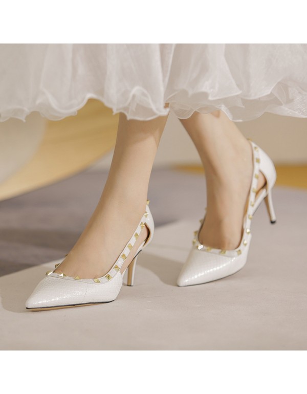 2669-16 Baotou hollow high-grade sense minority sandals 2021 summer new high heels European and American rivet single shoes 