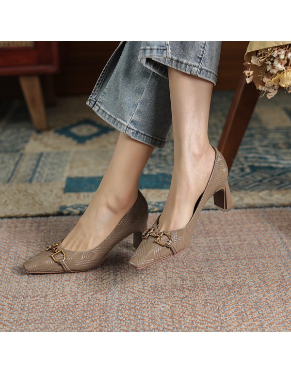 288-8 French Retro High Heels shallow mouth gentle wind horse buckle temperament small square head thick heel shoes sheepskin 