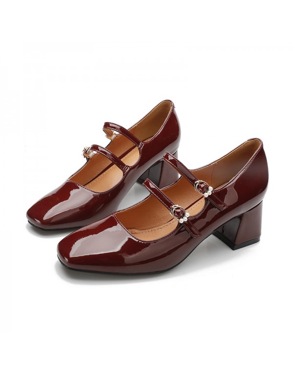 2021 new one line buckle square head small leather shoes patent leather thick heel Mary Jane shoes Korean Retro High Heels women's shoes 