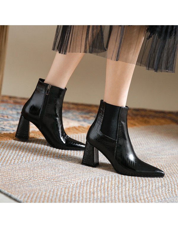 2022 new pointed thick heel elastic boots black super fiber socks boots thin boots high heels middle short boots women's Boots