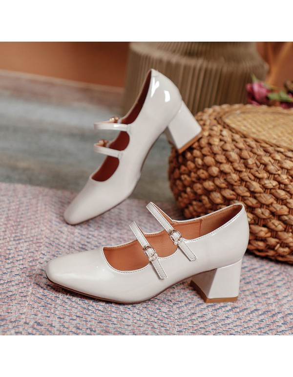 2021 new one line buckle square head small leather shoes patent leather thick heel Mary Jane shoes Korean Retro High Heels women's shoes 