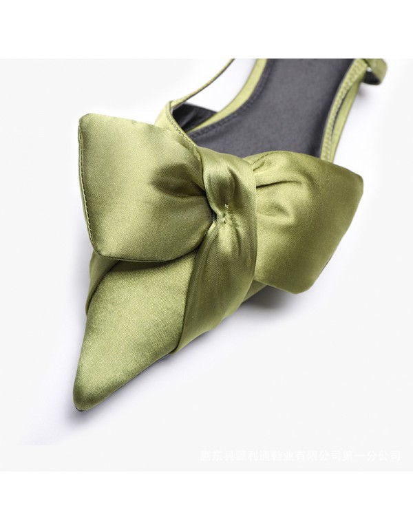 In 2022, cross-border direct supply of European fashion flat bottomed women's shoes bow sandals women's shoes are exported to large shoes