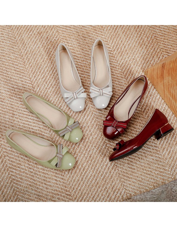 Gentle temperament Wine Red Butterfly Wedding Shoes New lacquer leather square head thick heel shoes women's fresh middle heel high heels 